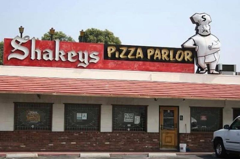 Shakey's Pizza