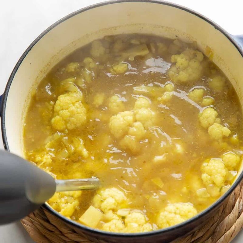 Indian Aloo Gobi Shorba (Potato and Cauliflower Soup)