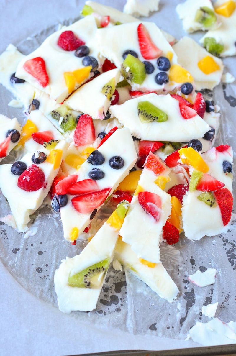 Frozen Yogurt Bark with Fruit