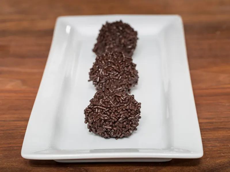 Romkugler (Rum Balls)