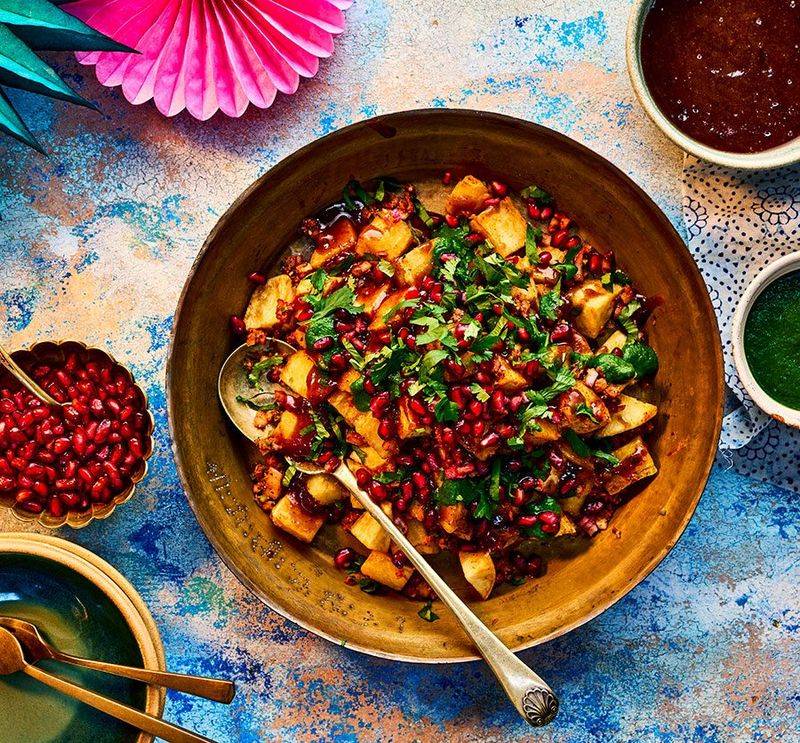 Aloo Chaat: India's Tangy Street Snack
