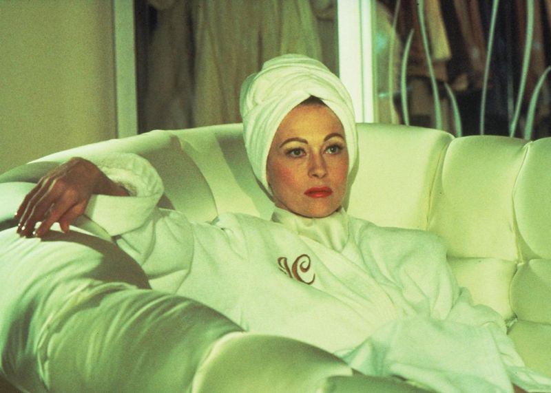 Mommie Dearest (1981)