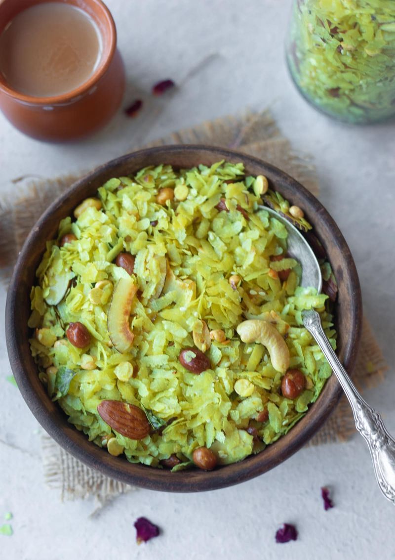 Chivda (Indian Flattened Rice Mix)