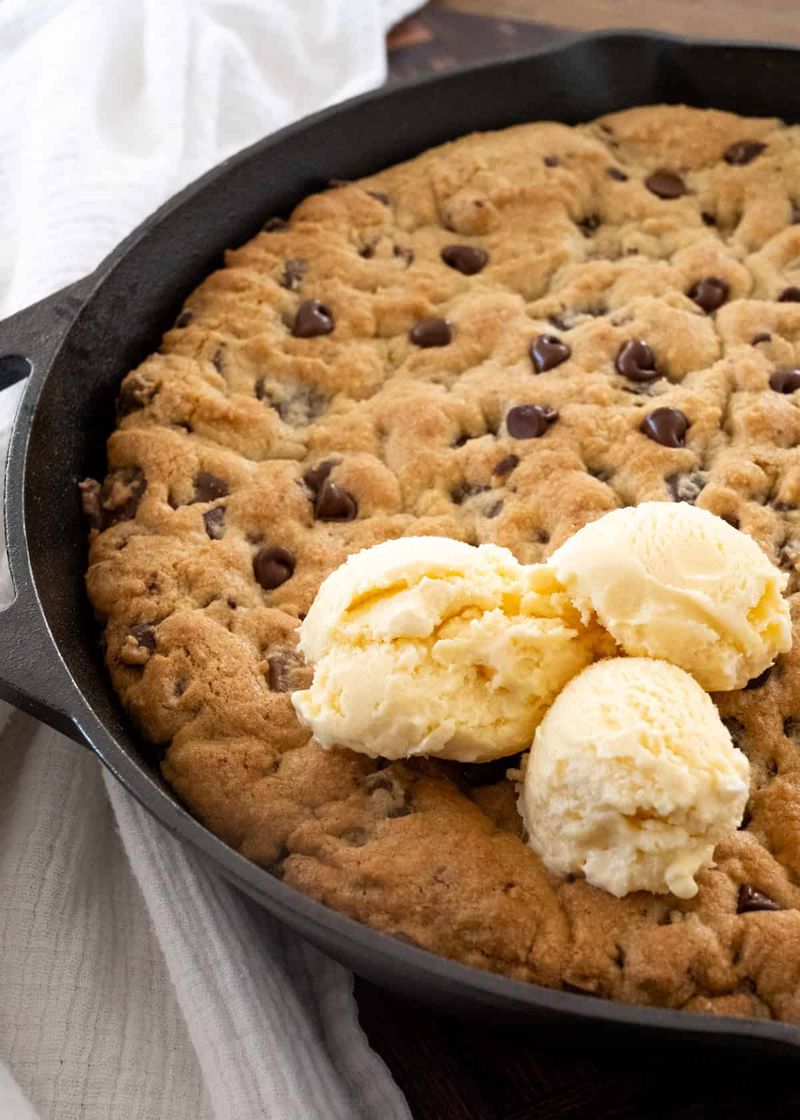 Warm Skillet Cookie
