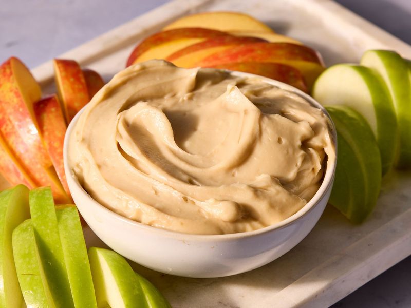 Apple Slices with Dip