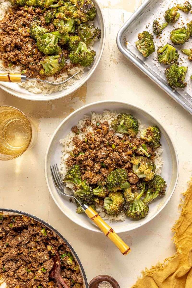 Spicy Sriracha Ground Beef Bowls