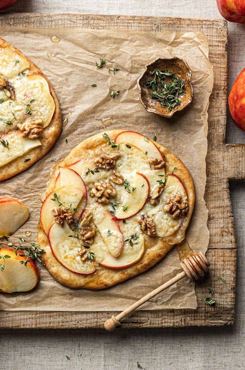 Apple and Brie Flatbread