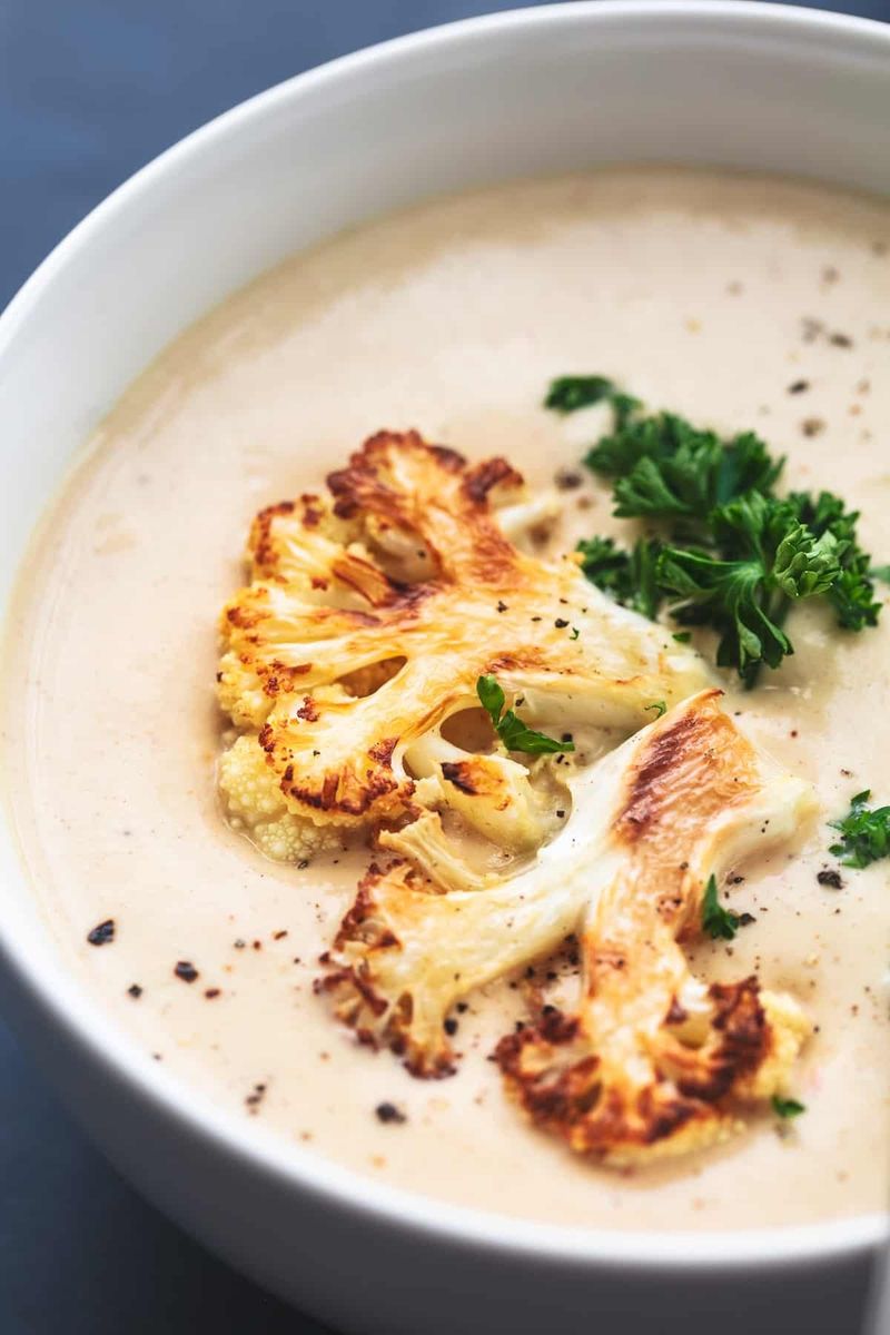 Silky Cauliflower and Garlic Soup