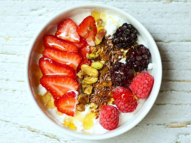 Cottage Cheese and Fruit Bowl with Flaxseeds