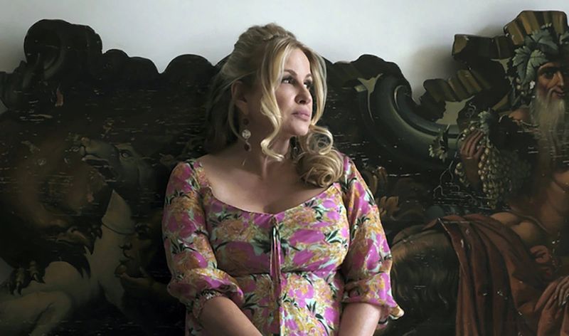 Jennifer Coolidge in The White Lotus