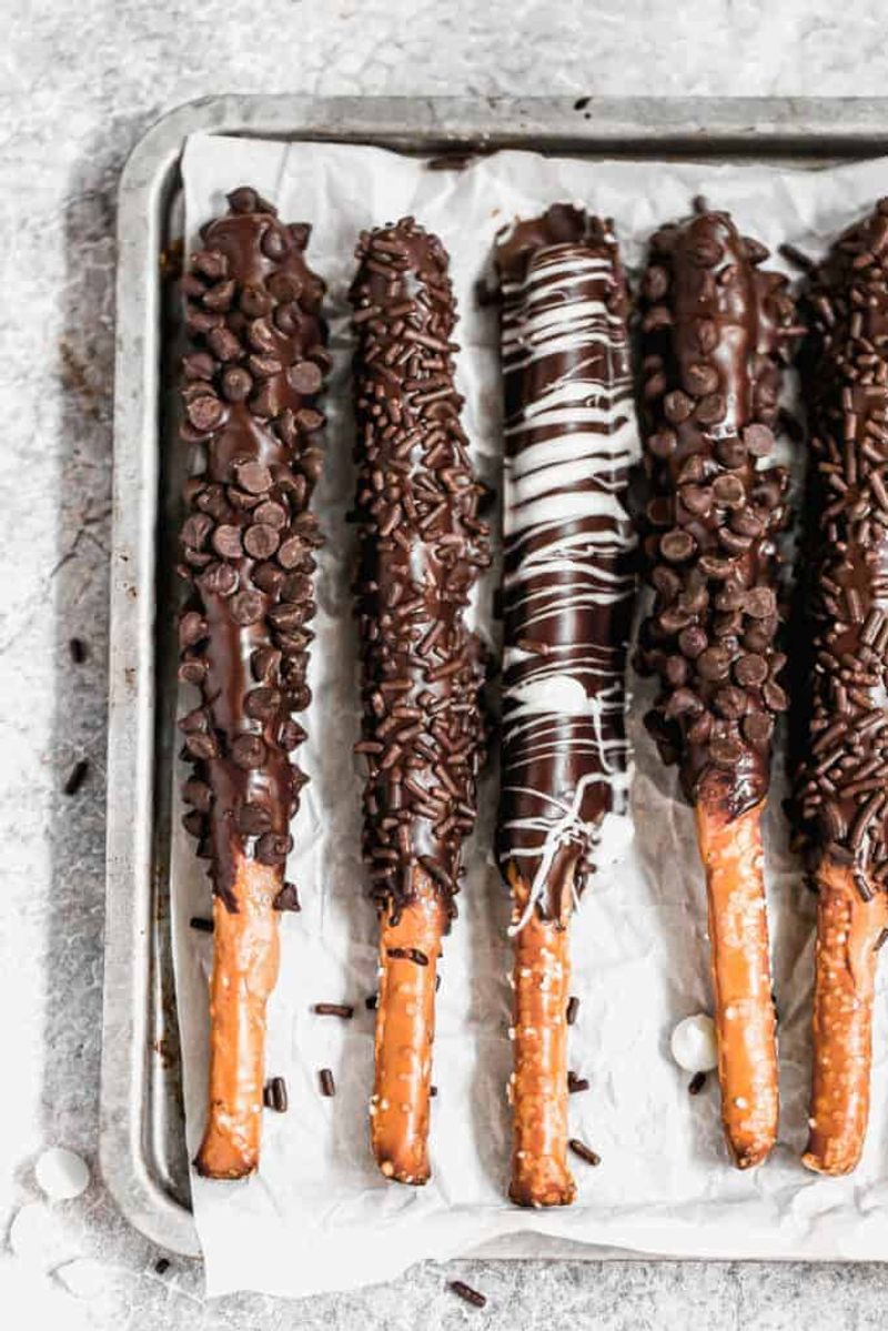 Chocolate-Dipped Pretzel Rods