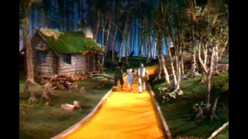 The Extra Who Trips in The Wizard of Oz