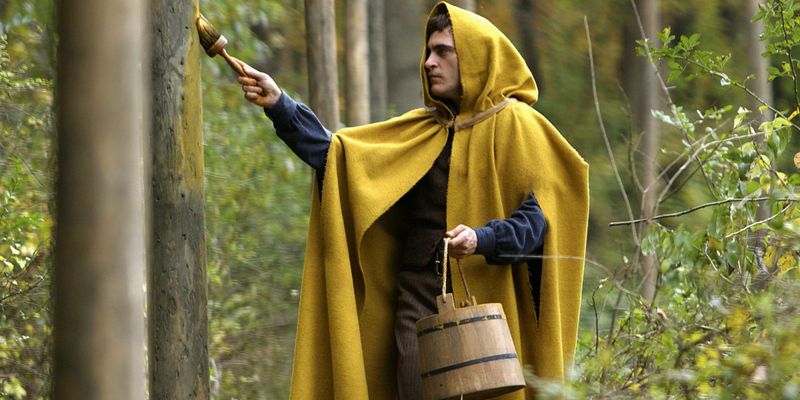 The Village (2004) - The Town Is Set in Modern Times