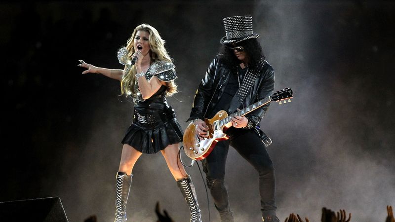 Fergie and Slash - Sweet Child O' Mine at Super Bowl XLV