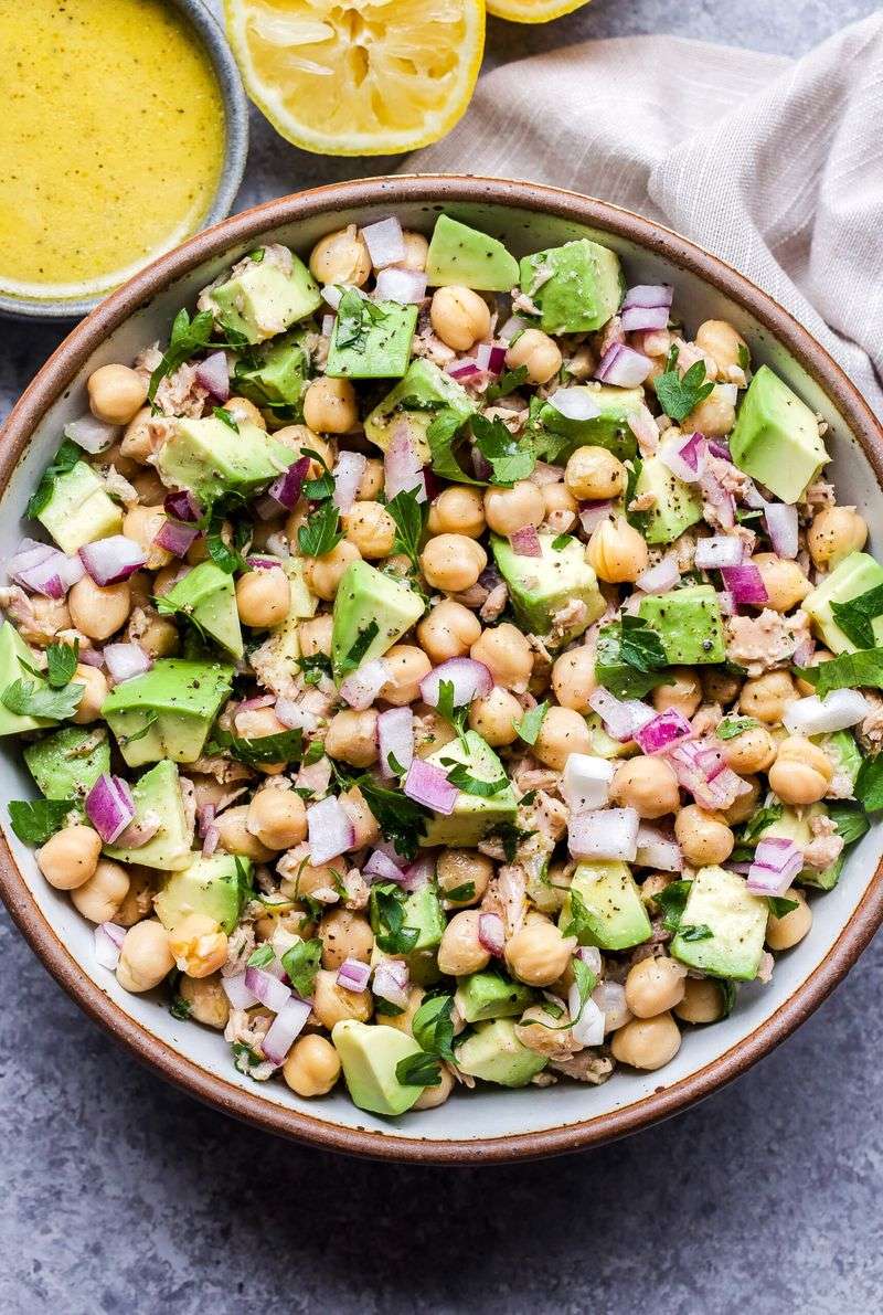 Tuna and Chickpea Salad with Olive Oil Dressing