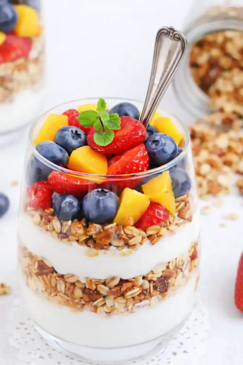 Greek Yogurt Parfait with Berries and Granola