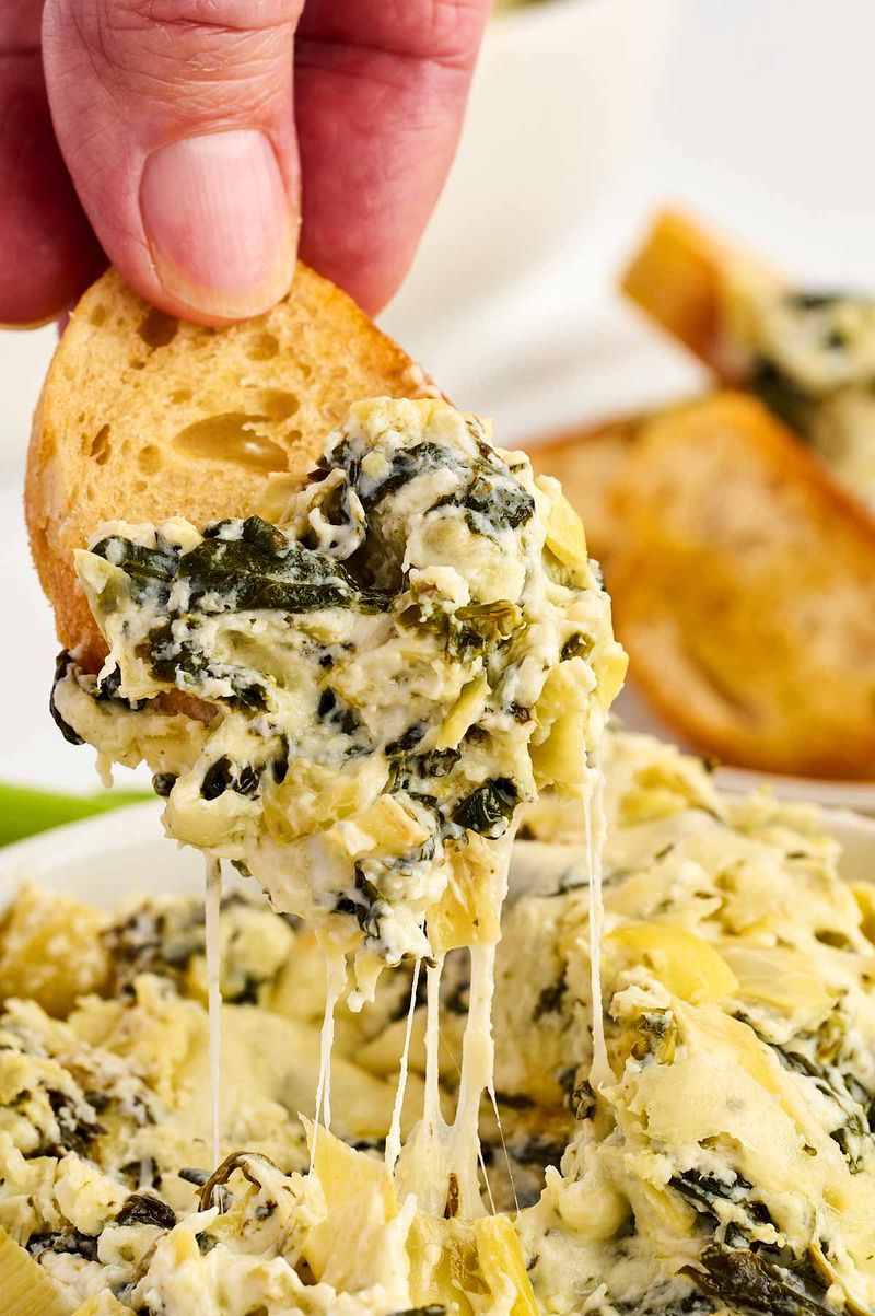 Cheesy Artichoke Dip