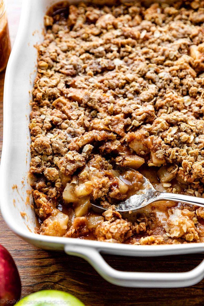 Classic Apple Cinnamon Crumble