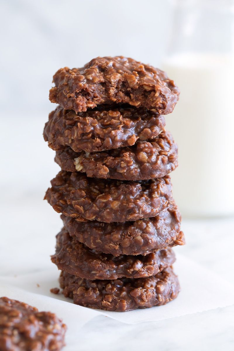 No-Bake Chocolate Oat Cookies