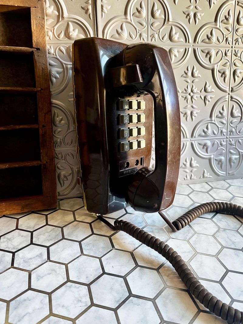 Telephone Models That Were Too Advanced for the Era