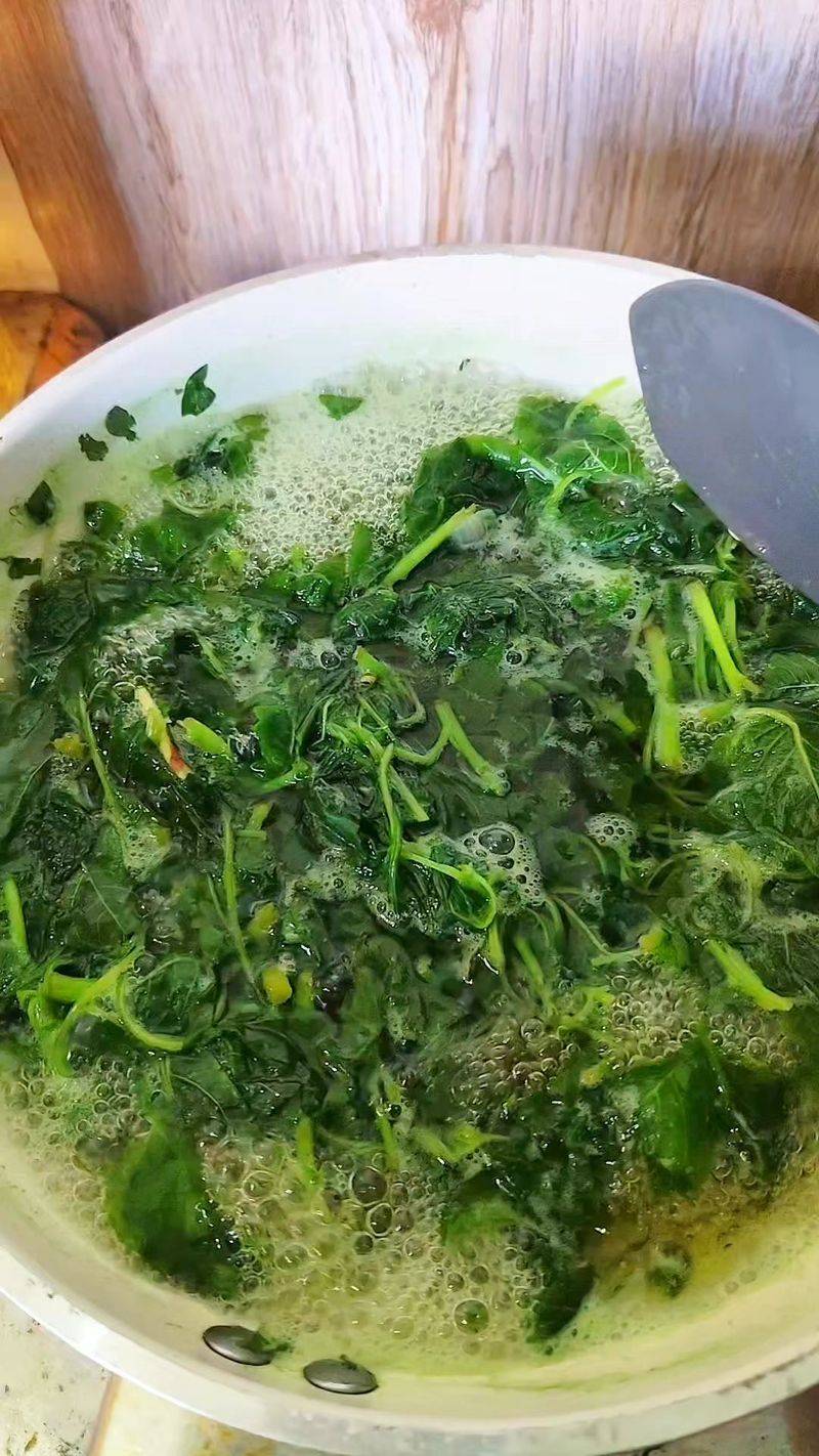 Leafy Greens Like Spinach or Kale Added at the Start
