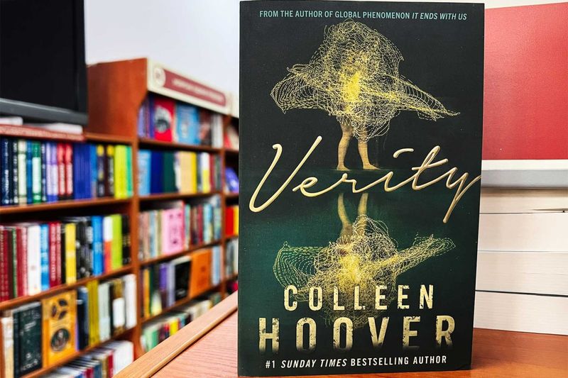 Verity by Colleen Hoover