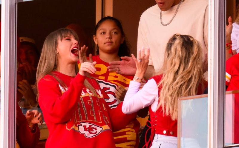 Taylor Swift: Football Strategist in Disguise