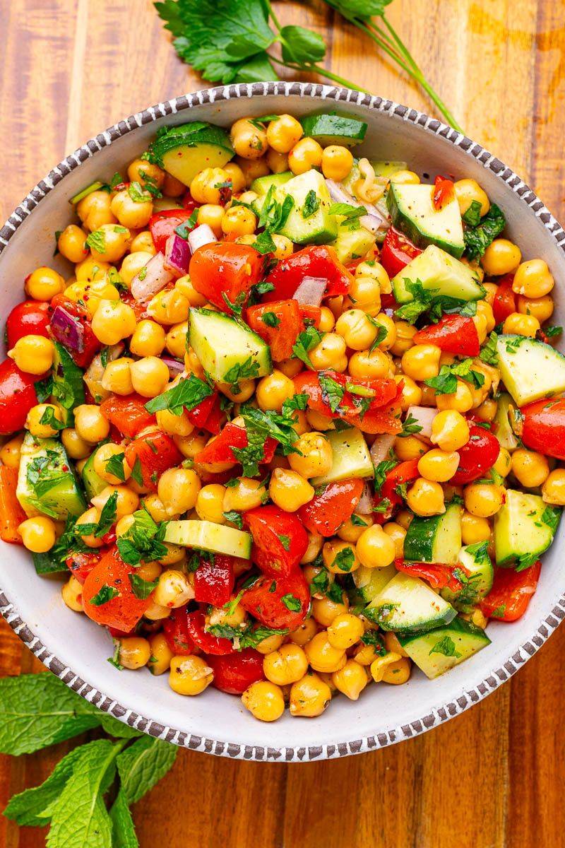 Mediterranean Chickpea Salad