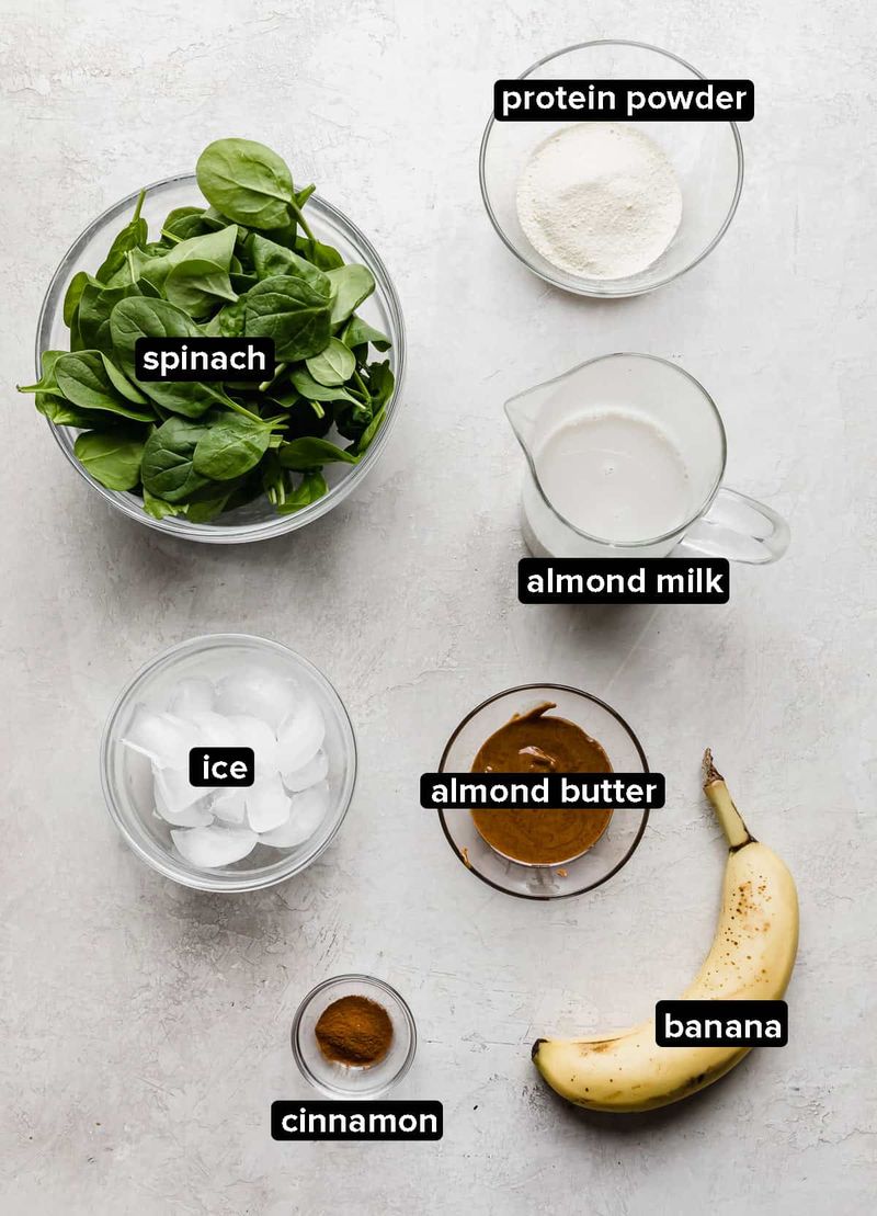 Smoothie with Spinach and Protein Powder