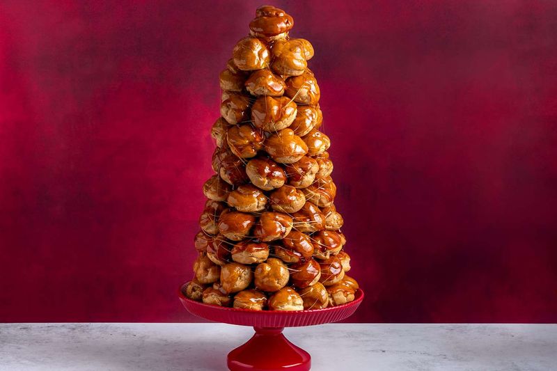 Croquembouche