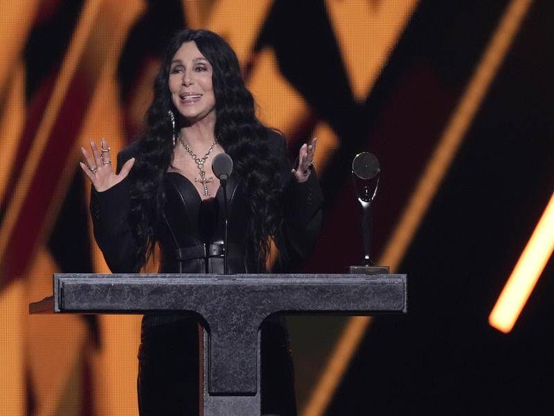 Cher - Missing a Tony