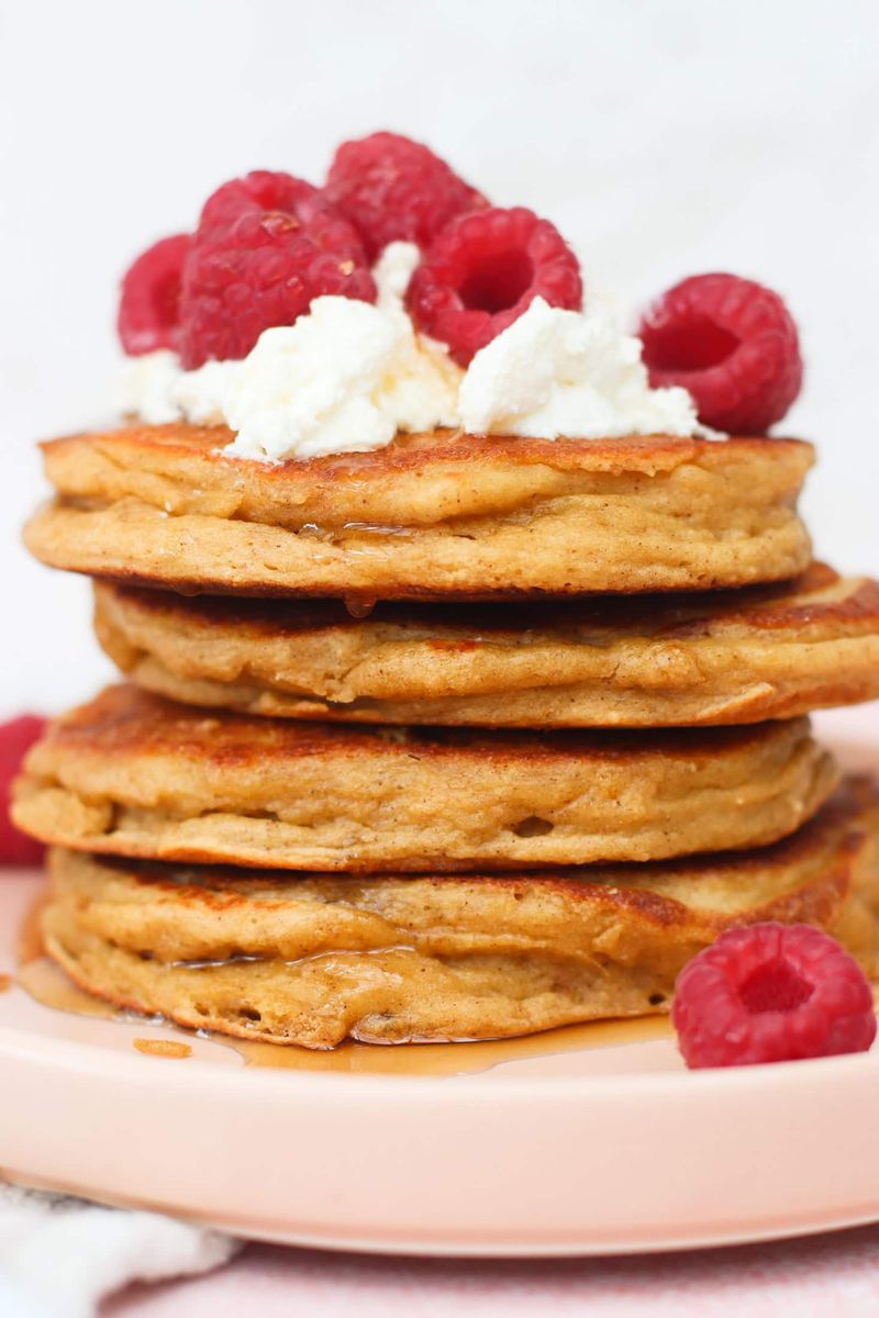 Protein Pancakes with Greek Yogurt Topping