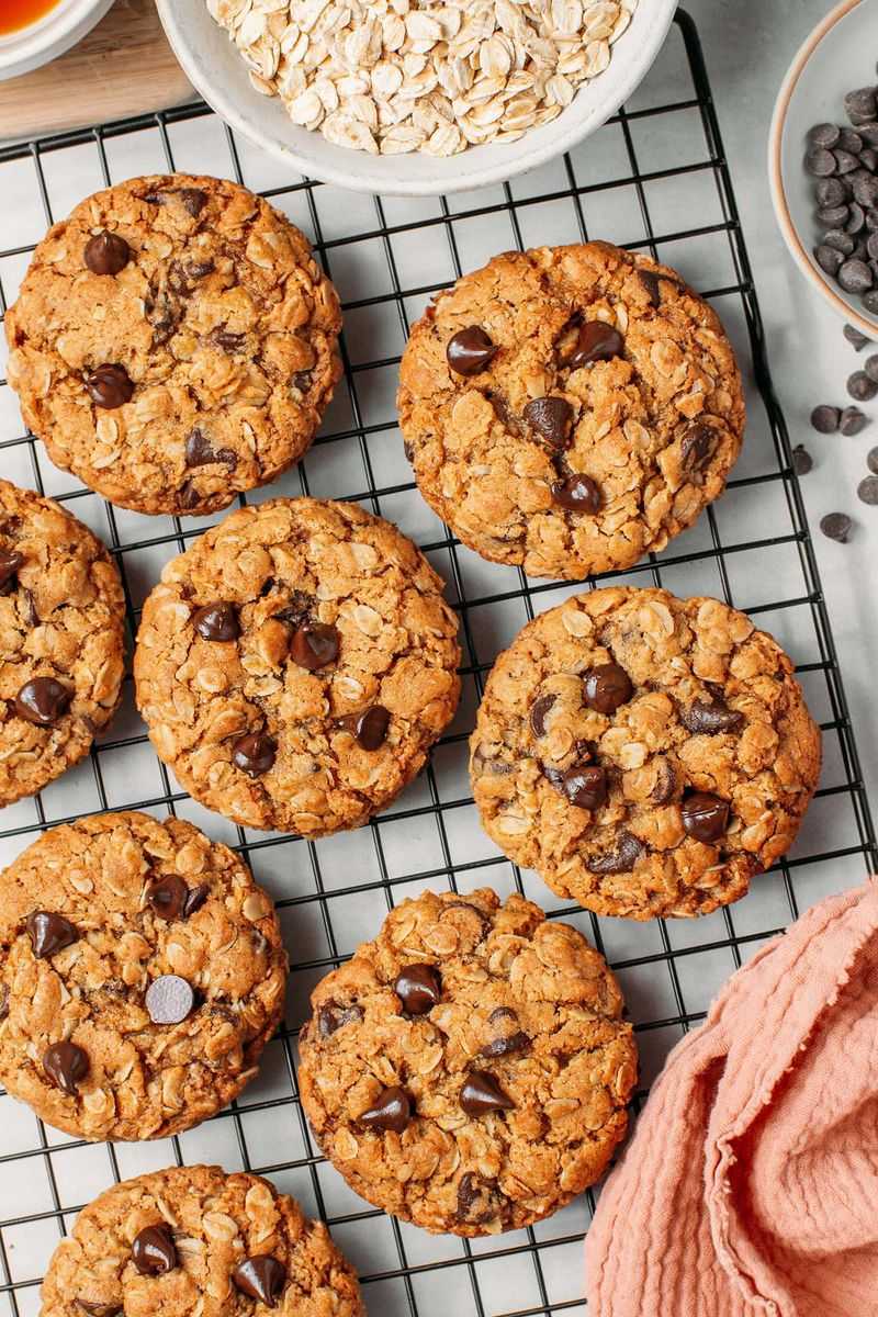 Oat Flour Chocolate Chip Cookies