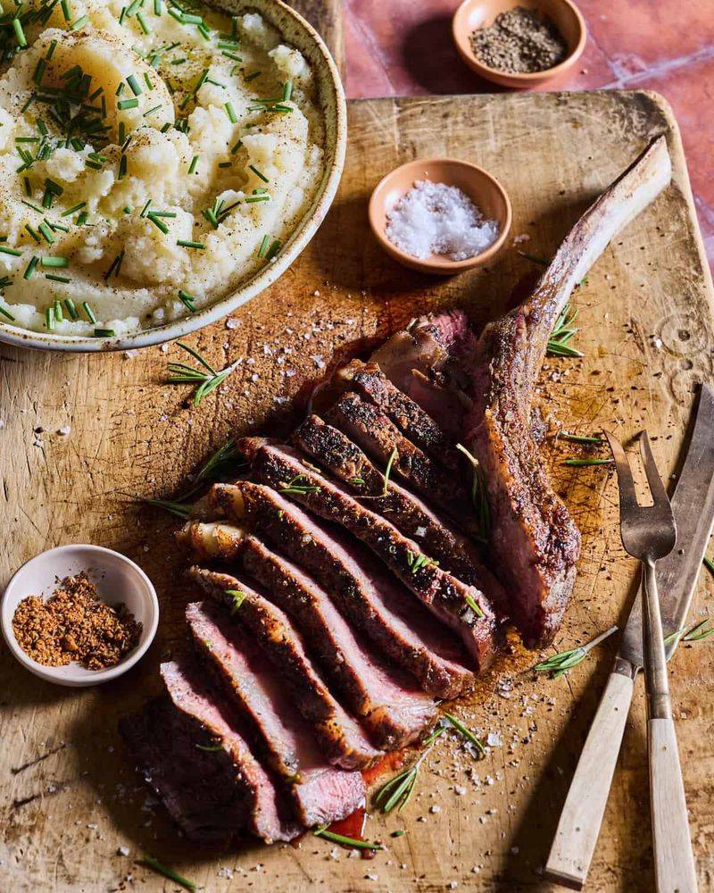 Reverse-Seared Tomahawk Steak