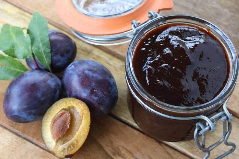 Simmer a Plum Butter