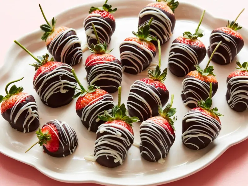 Chocolate-Dipped Strawberries