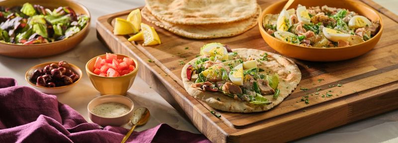 Tuna Nicoise Pitta