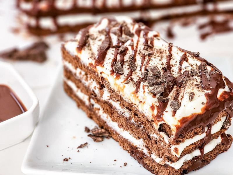 Copycat Olive Garden Chocolate Lasagna Dessert
