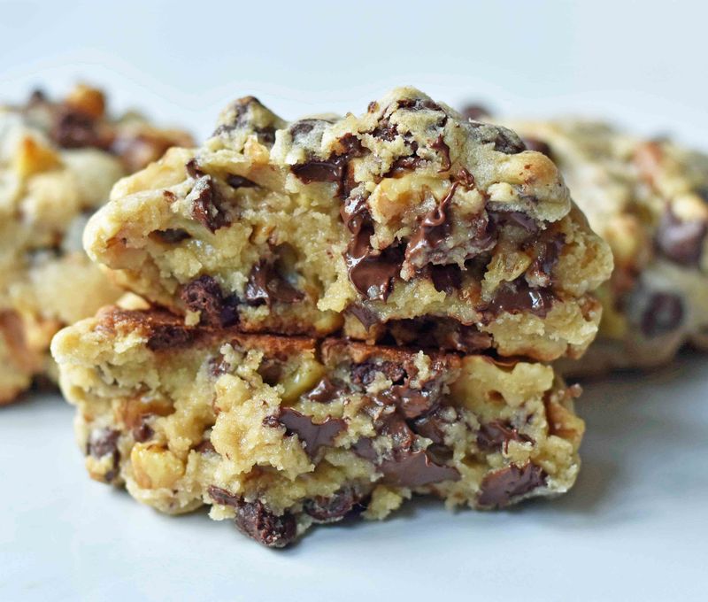 Copycat Levain Bakery Chocolate Chip Walnut Cookies
