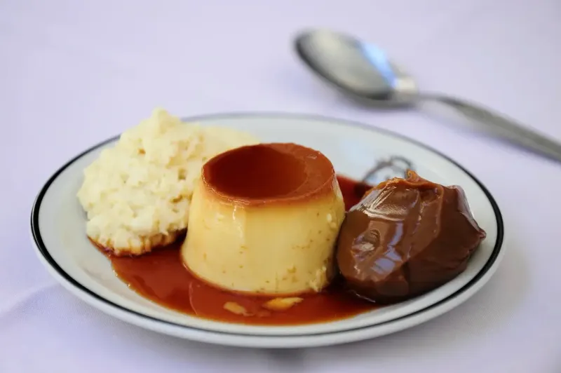 Flan Mixto