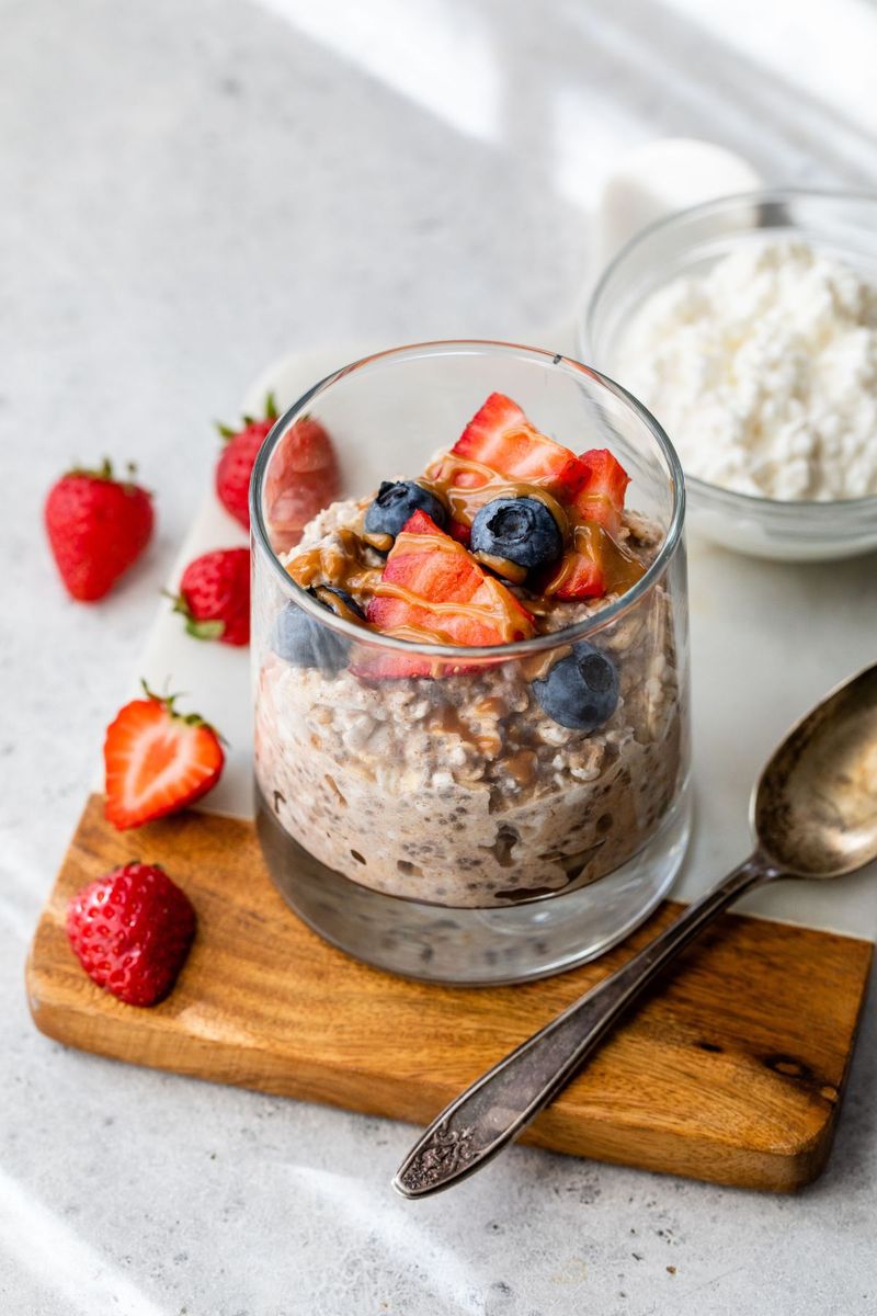 Cottage Cheese Overnight Oats with Walnuts and Cinnamon
