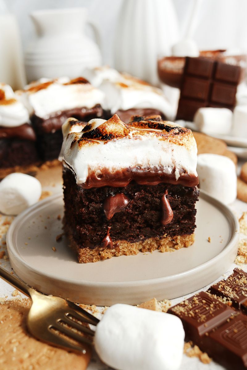 Marshmallow Toasted S'mores Topping Cake
