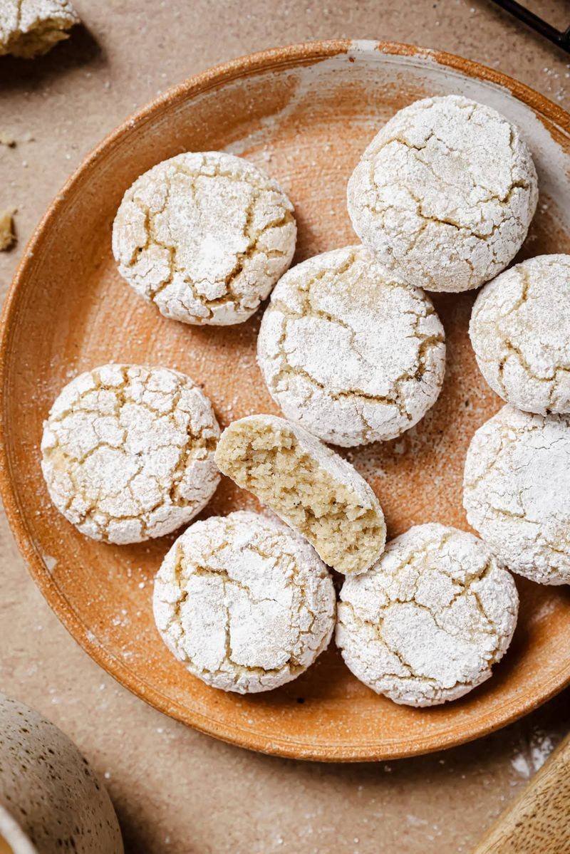 Amaretti Cookies
