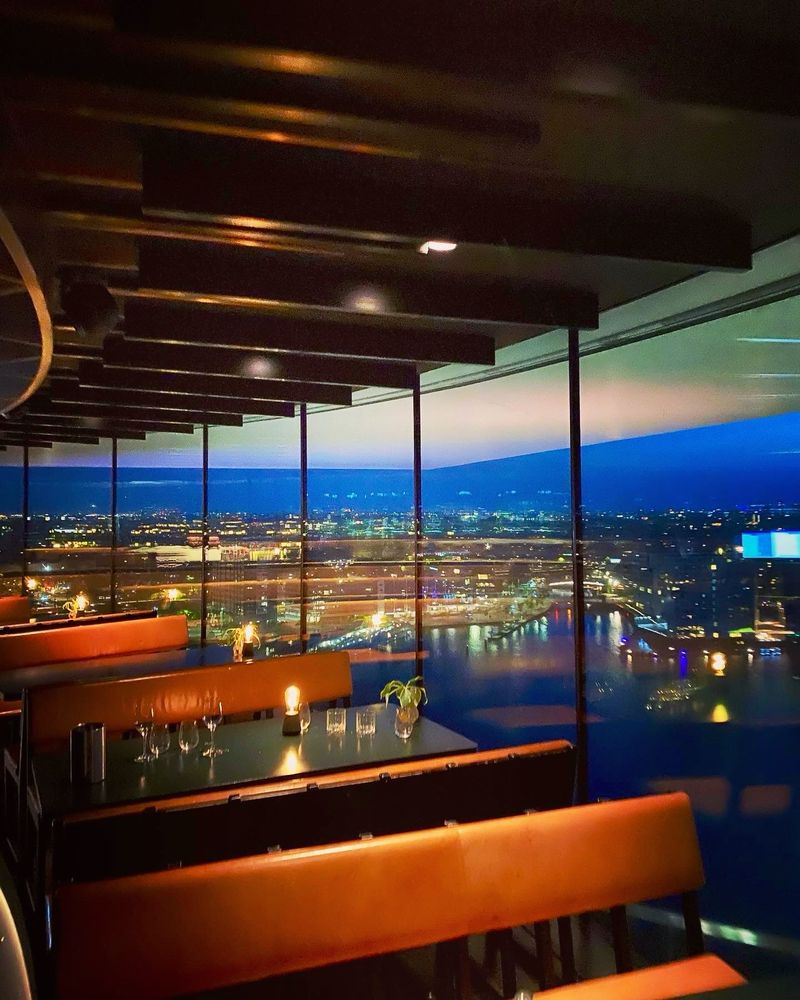 Restaurant Moon