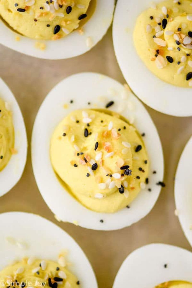 Hard-Boiled Eggs with Everything Bagel Seasoning