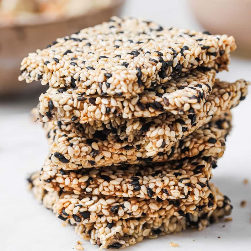 Sesame Seed Brittle Crackers