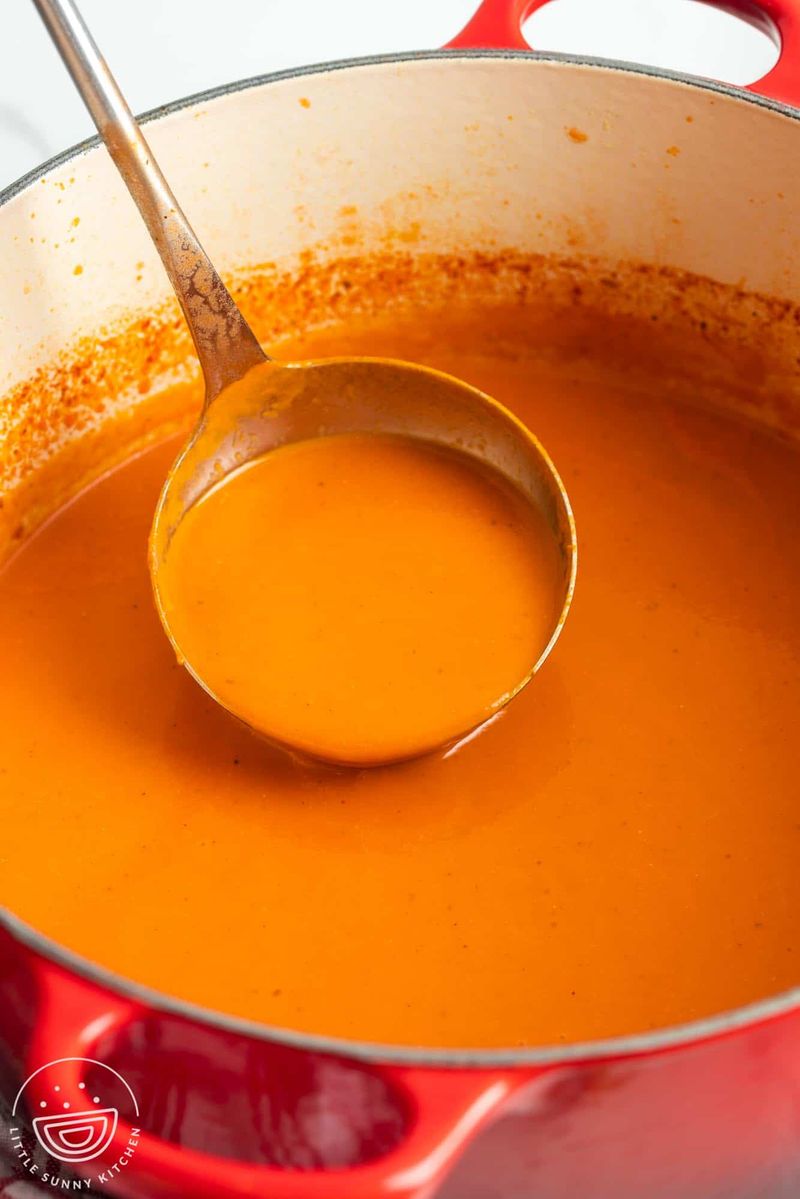 Creamy Tomato Soup With Crusty Bread