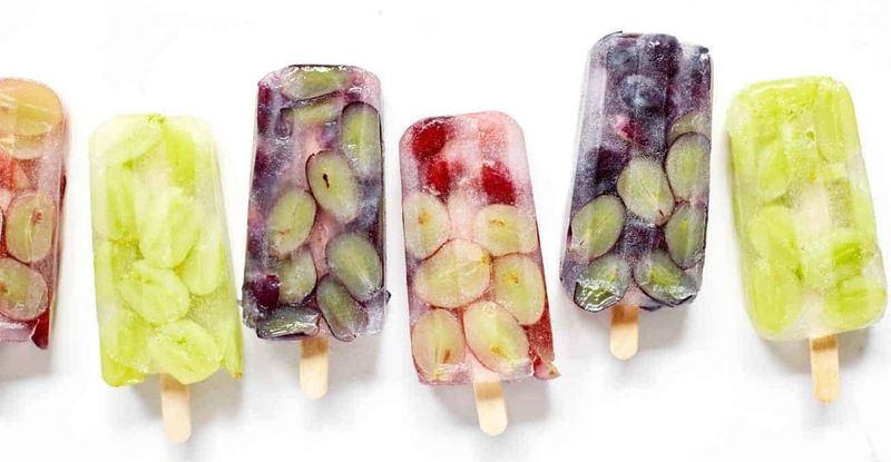 Frozen Grape Popsicles