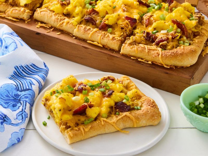 Breakfast Pizza On The Grill