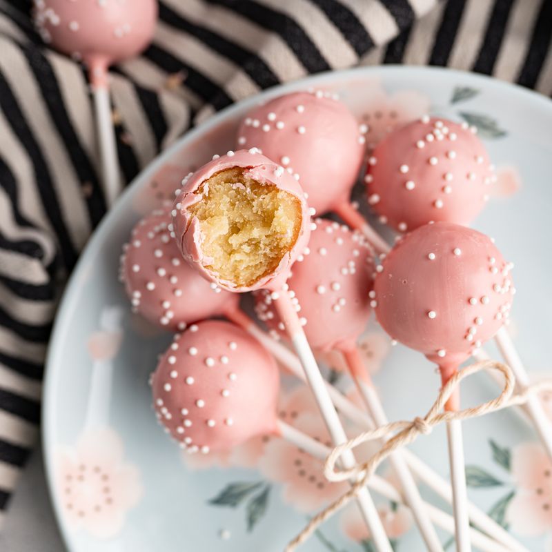 DIY Starbucks Cake Pops